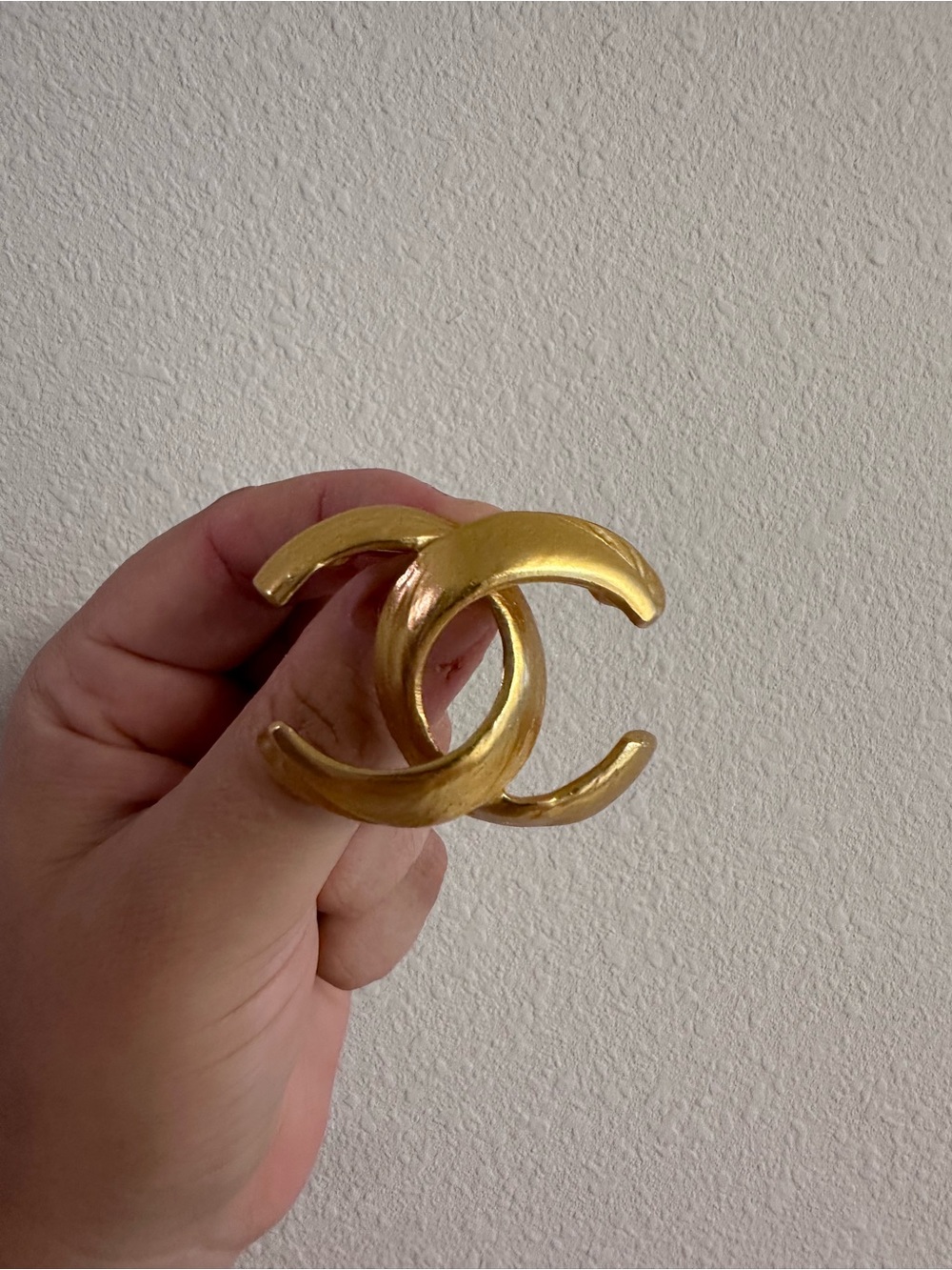 CHANEL Gold Interlocking CC Brooch Pin